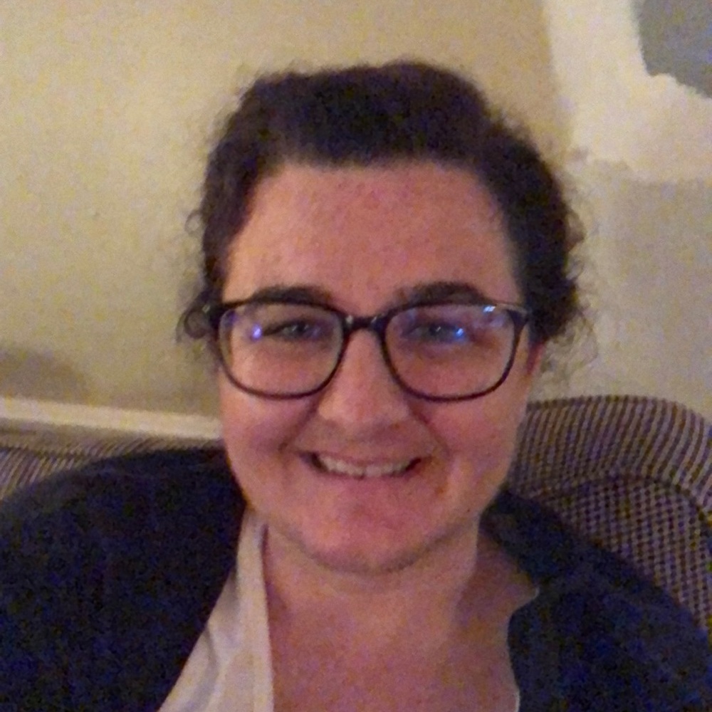 Meet your Posher, Angie